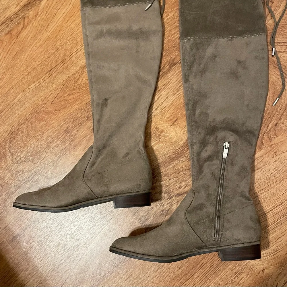 NWOB Marc Fisher Tan Knee High Tall Boots Size 6.5
